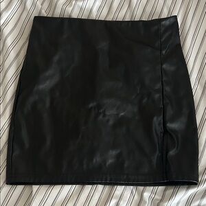 SHEIN Black Faux Leather Mini Skirt